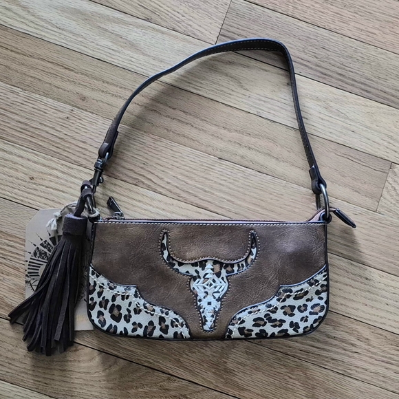 NEW Catchfly Women's Brown Steer Head Shoulder Bag w/Tassel & Leopard Accents - Picture 2 of 8